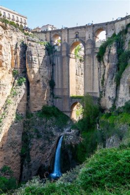 El Tajo de Ronda: Conquering Breathtaking Cliffs and Unearthing Ancient History!